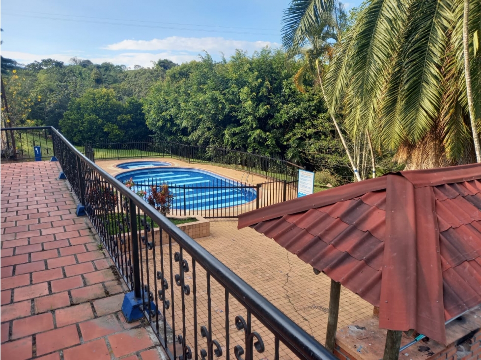 VENDO LOTE EN CONDOMINIO EN VITERBO - 2
