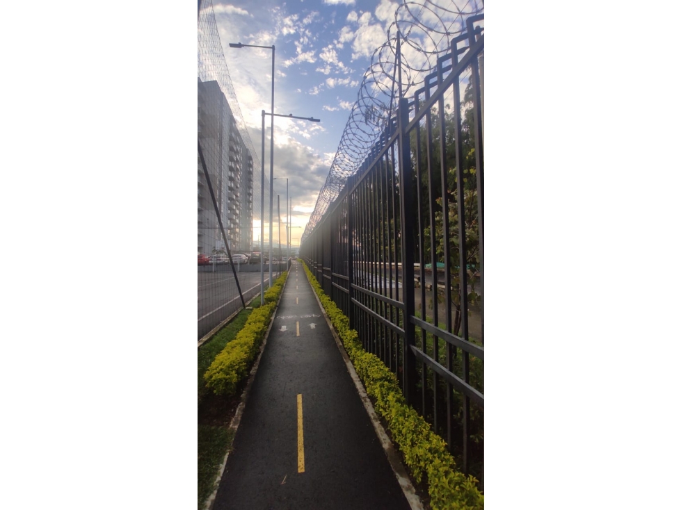 VENDO AMPLIO APARTAMENTO CON HERMOSA VISTA EN CIUDAD NATURA — foto 5
