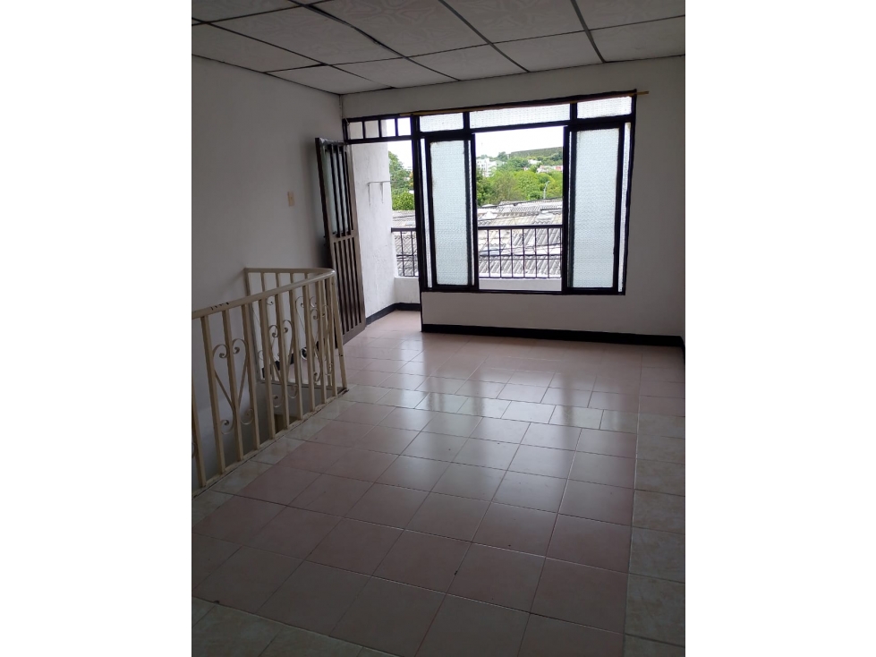 ARRIENDO PISO 2 SECTOR ORMAZA CUBA