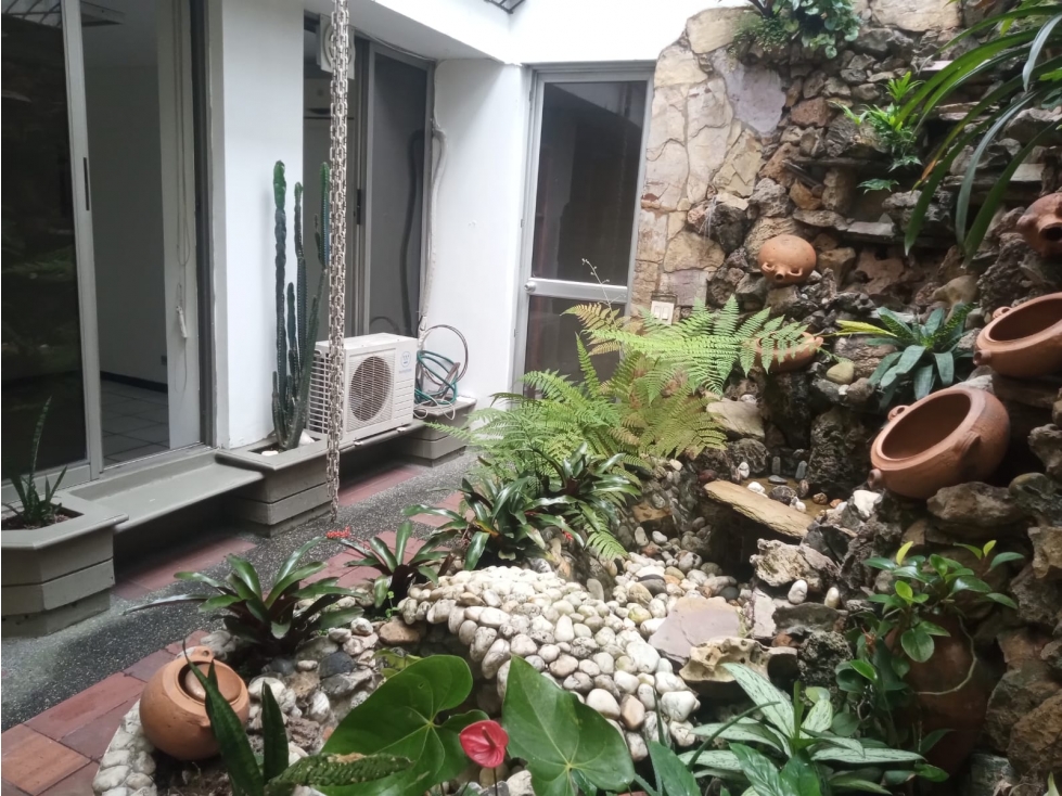 VENDO APARTAMENTO CON PARQUEADERO Y TRES OFICINAS EN EL CENTRO — foto 6