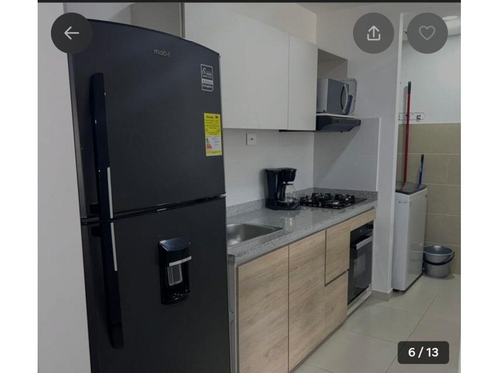 HERMOSO APARTAMENTO AMOBLADO CON PARQUEADERO CUBIERTO — foto 6