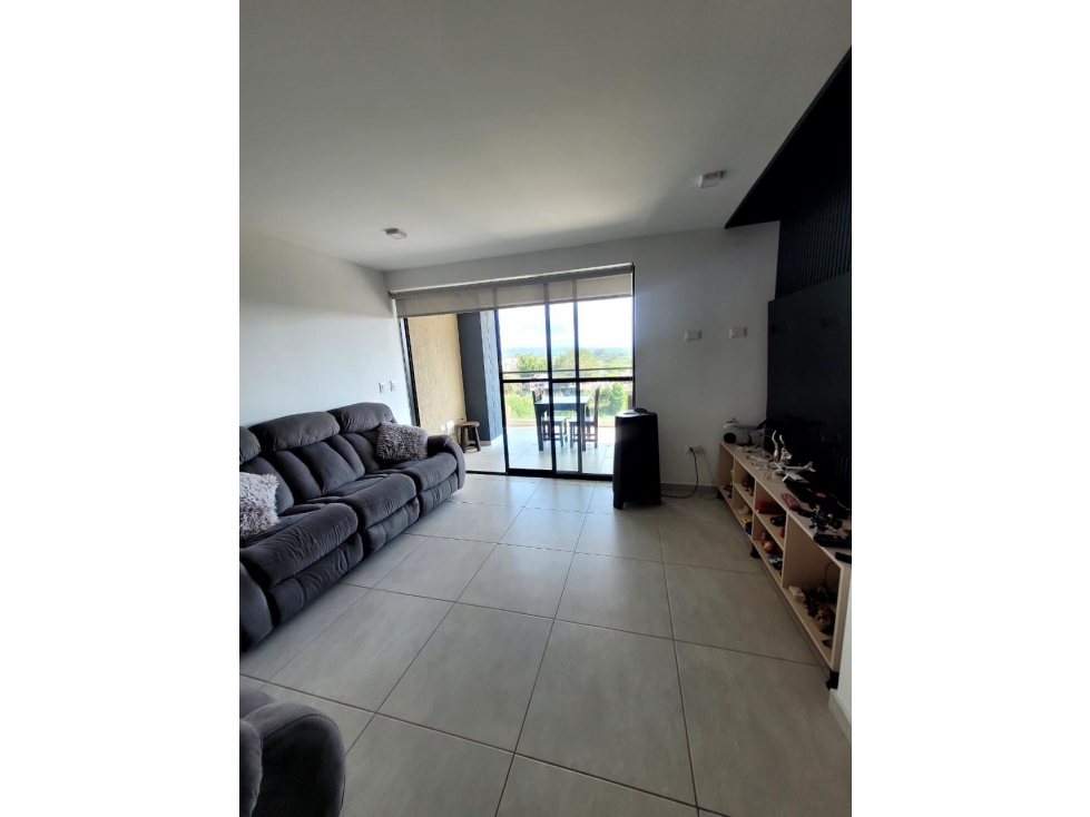VENDO LINDO APARTAMENTO CON DEPOSITO Y 2 PARQUEADEROS