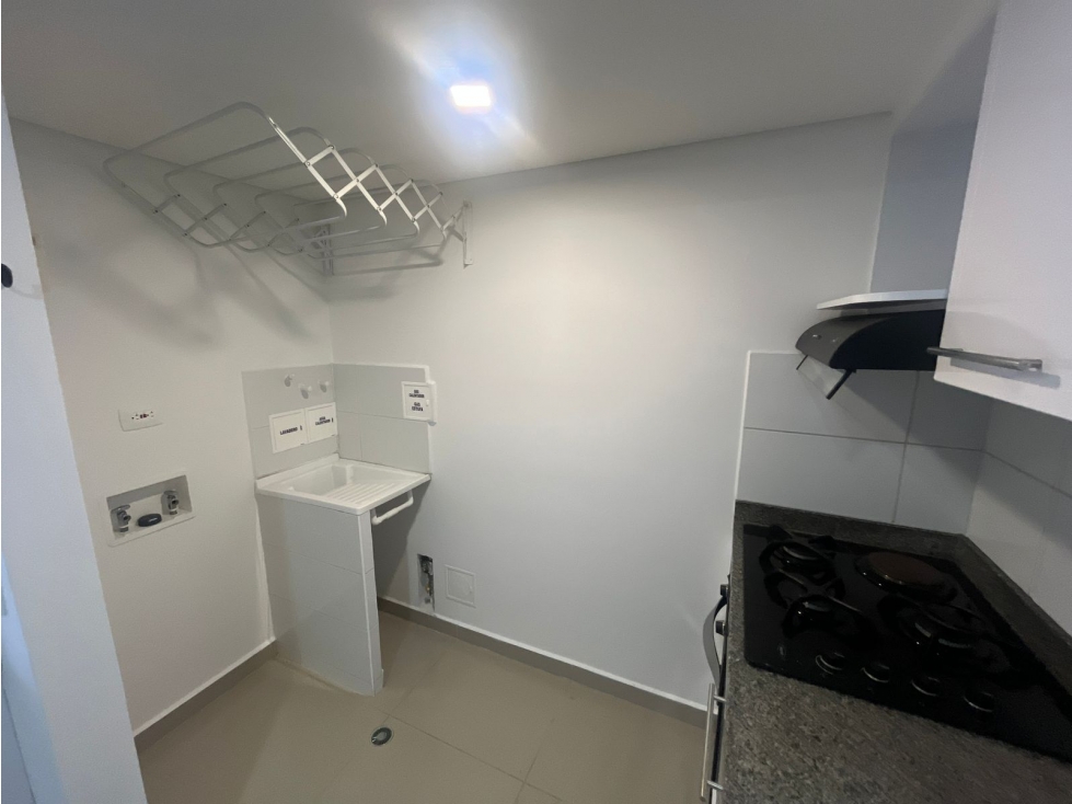 VENDO APARTAMENTO CON PARQUEADERO CUBIERTO SECTOR VILLA OLIMPICA — foto 5