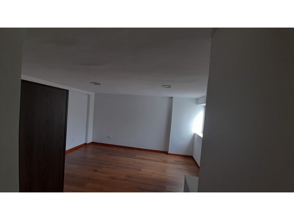 Arriendo apartaestudio servicios incluidos en el centro de Pereira — foto 2