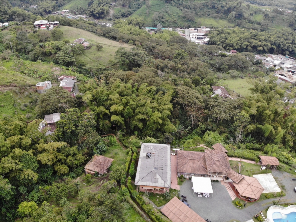 Se vende Finca con lote de terreno en Frailes - 2