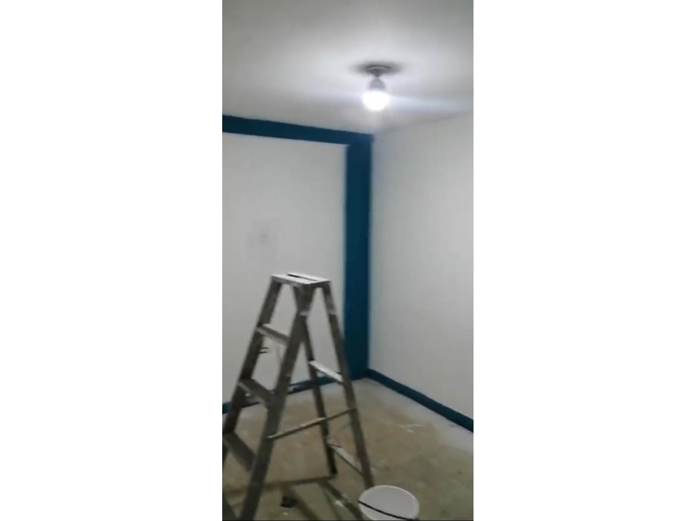 CASA DE DOS PISOS EN VENTA CENTRO DE PEREIRA — foto 2