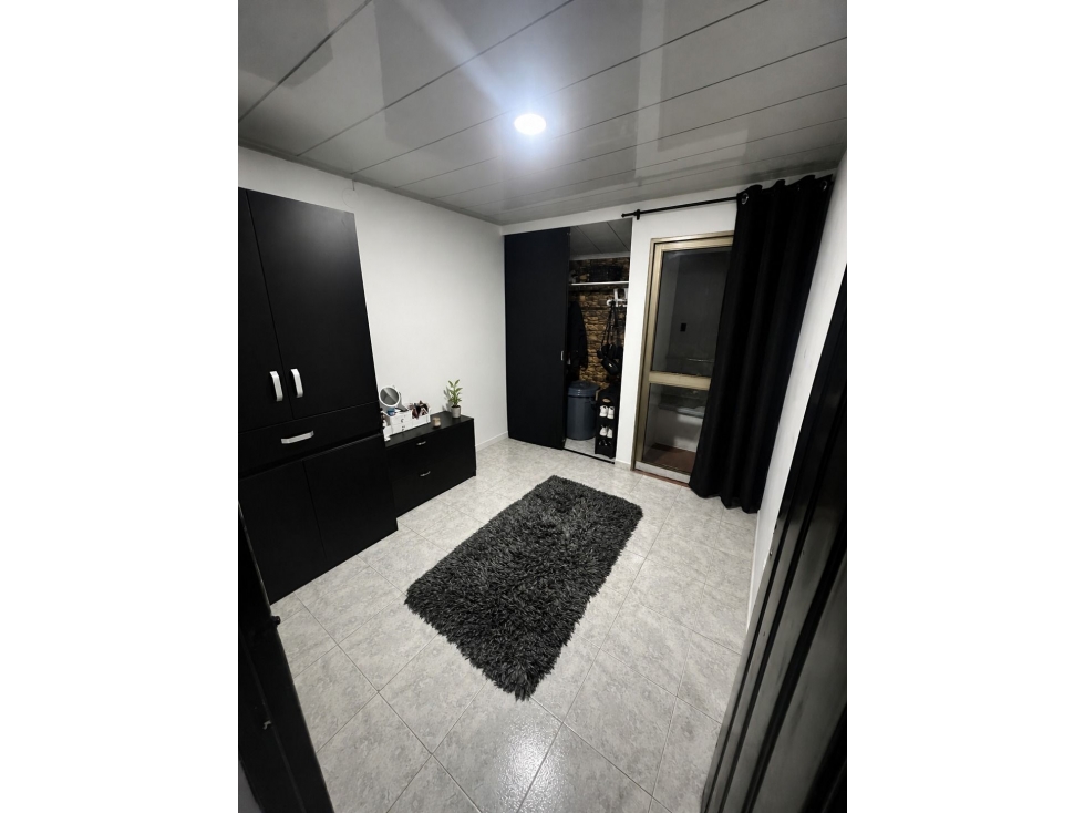 Vendo hermosa casa en Urbanización Cerrada — foto 2