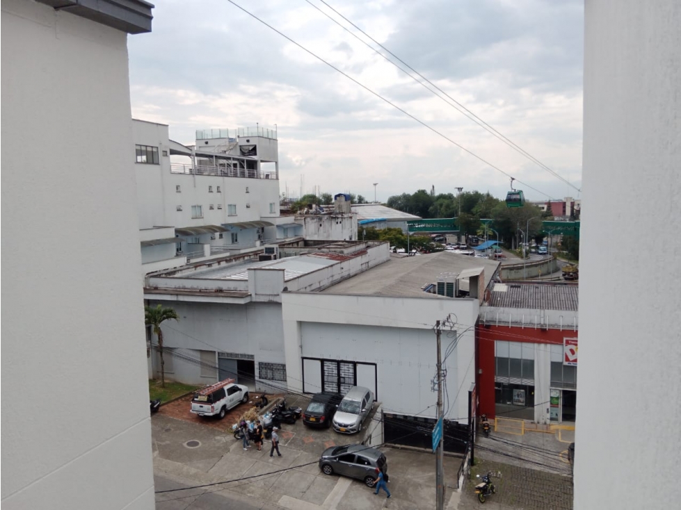 OPORTUNIDAD VENDO AMPLIO APARTAMENTO EN ALAMOS PISO 5 SIN ASCENSOR — foto 4