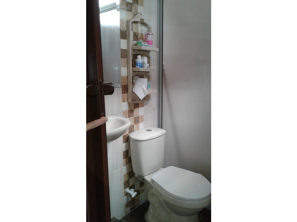 VENDO CASA DE TRES PISOS INDEPENDIENTES EN LAS COLINAS DOSQUEBRADAS - 6
