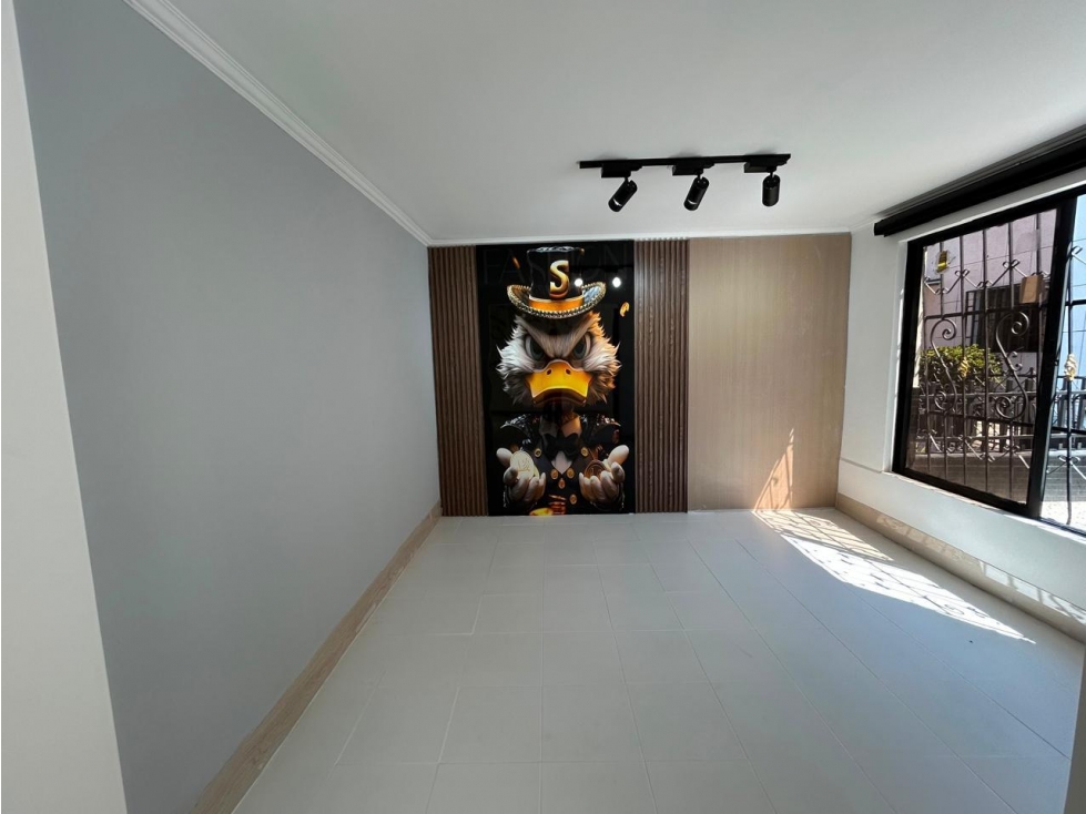 VENDO AMPLIA CASA CON HERMOSOS ACABADOS EN EL BARRIO EL JARDIN — foto 4