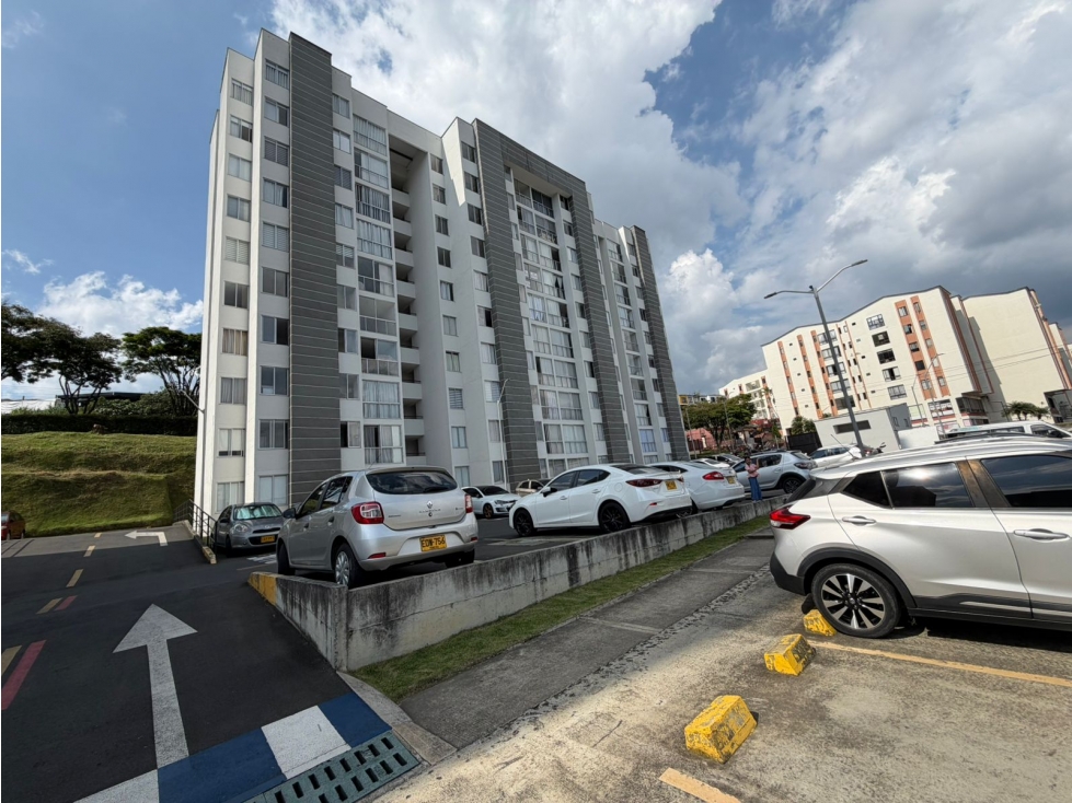 VENDO HERMOSO APARTAMENTO MUY CERCA AL AEROPUERTO