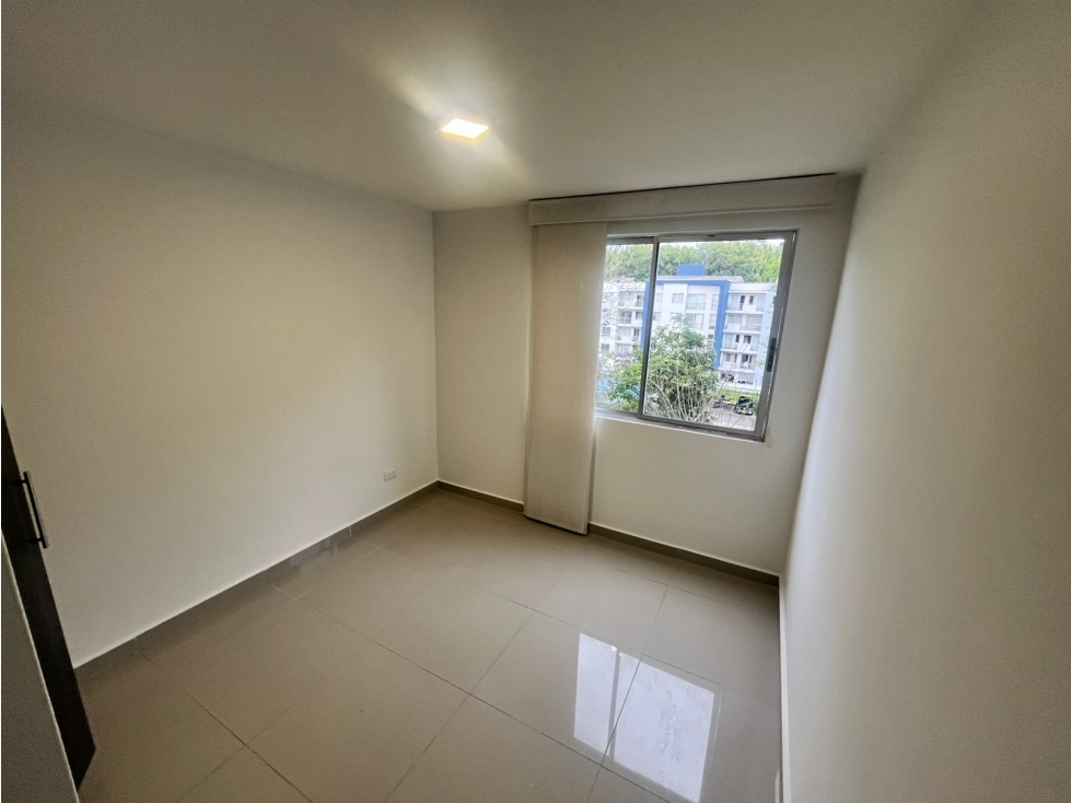 VENDO APARTAMENTO CON PARQUEADERO CUBIERTO SECTOR VILLA OLIMPICA — foto 6