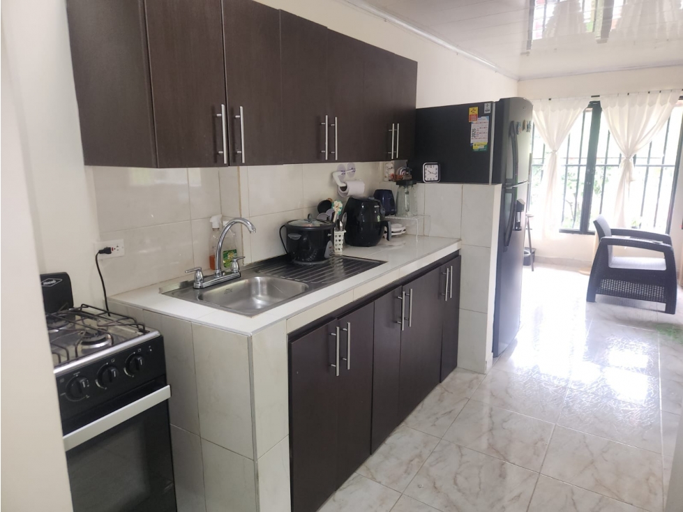 CASA ESQUINERA PISOS INDEPENDIENTES CERCA AL CENTRO DE PEREIRA — foto 4