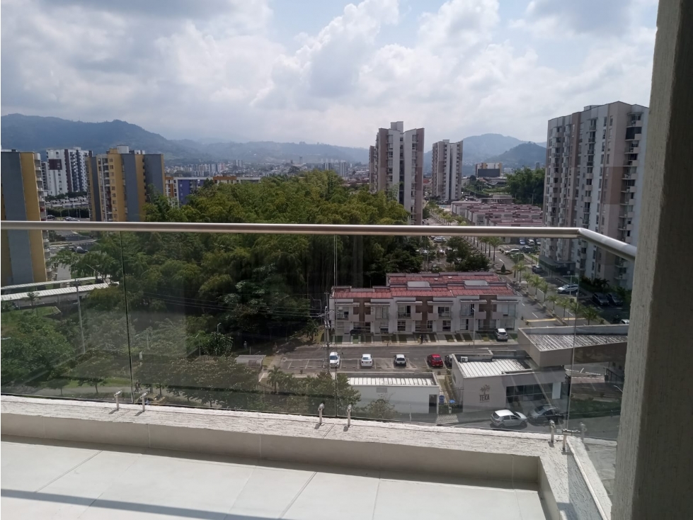 APARTAMENTO CON HERMOSA VISTA EN LA MEJOR UBICACION DE DOSQUEBRADAS — foto 3