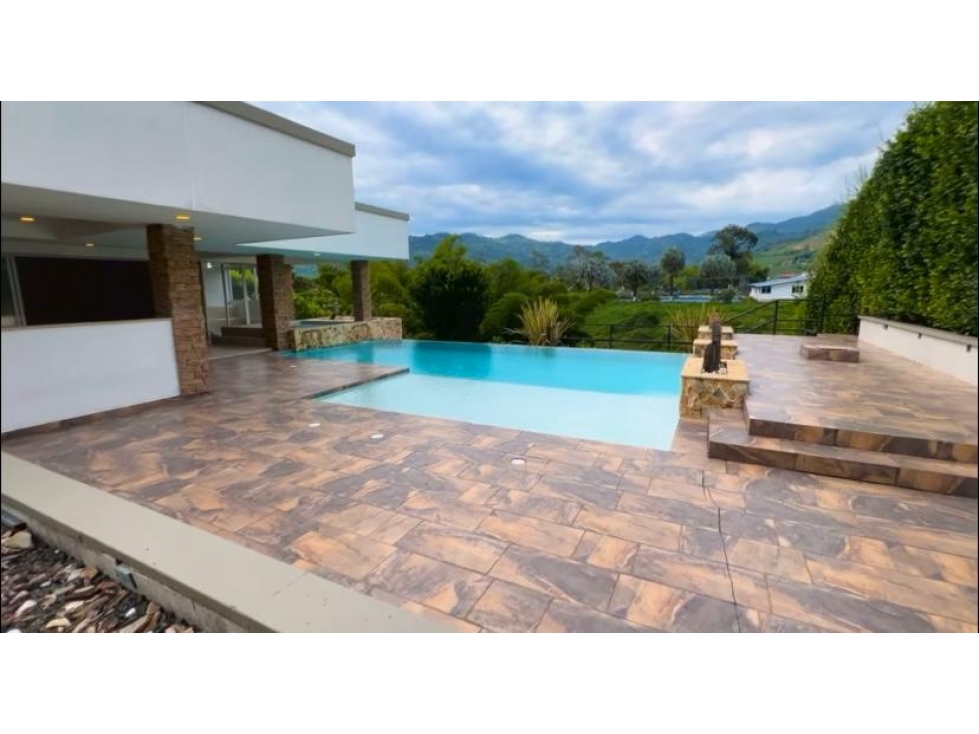 VENDO HERMOSA CASA CAMPESTRE CON PISCINA JACUZZI Y TURCO — foto 4