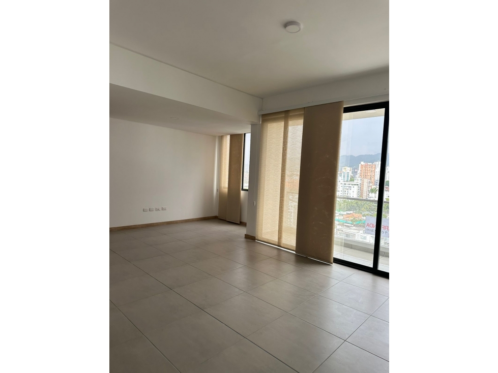 VENDO APARTAMENTO EN PINARES CON HERMOSA VISTA
