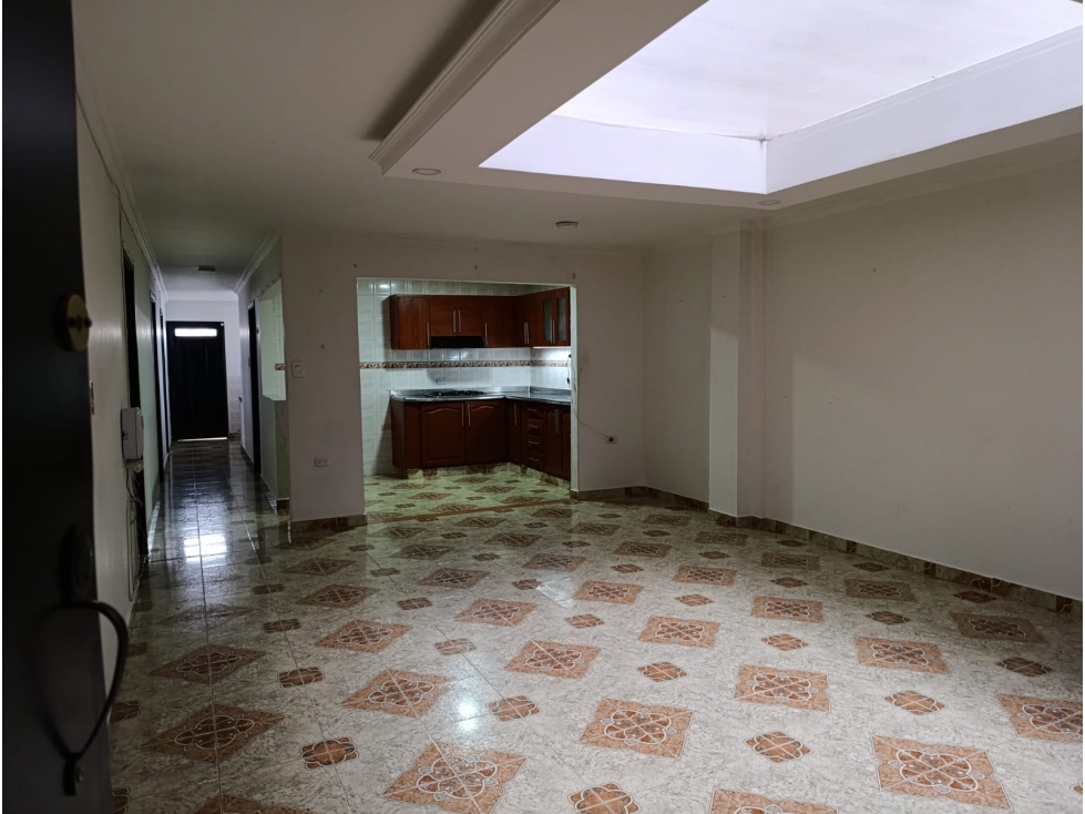 VENDO AMPLIO APARTAMENTO EN SANTA MONICA DOSQUEBRADAS