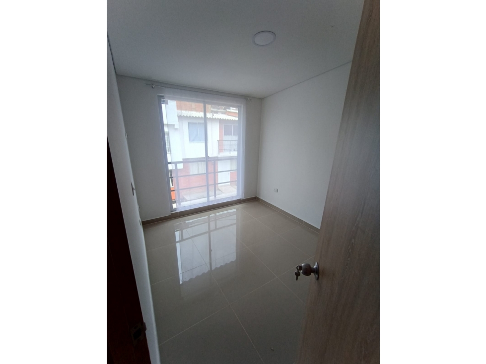 Vendo Casa en el Parque Industrial Pereira — foto 2
