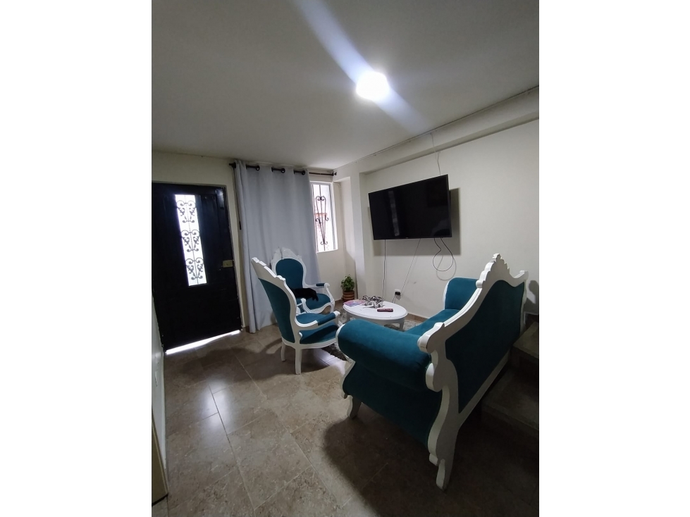 SE VENDE CONFORTABLE CASA EN BELMONTE CON APARTAMENTO INDEPENDIENTE