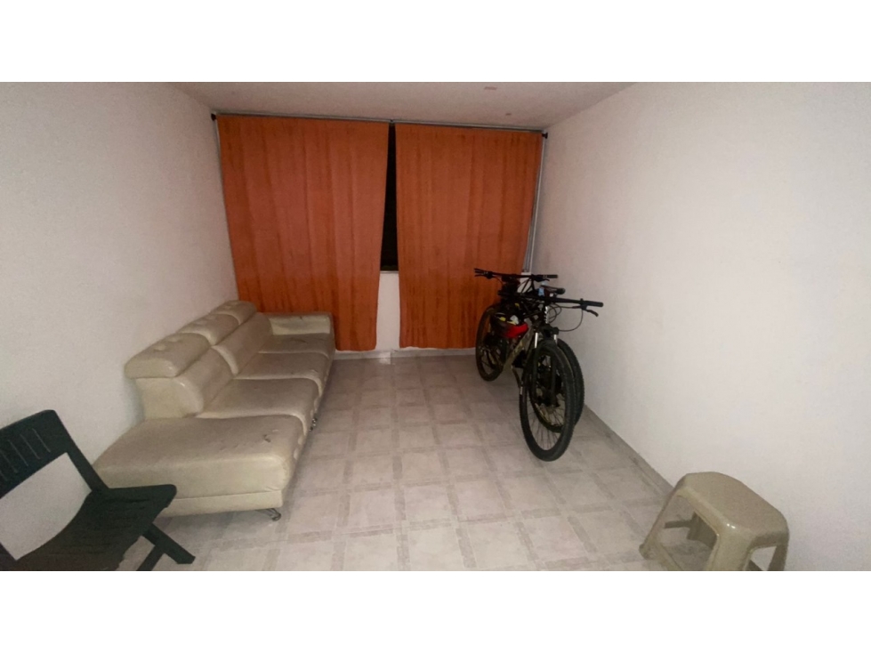 VENDO APARTAMENTO CON BUENA UBICACIÓN — foto 3