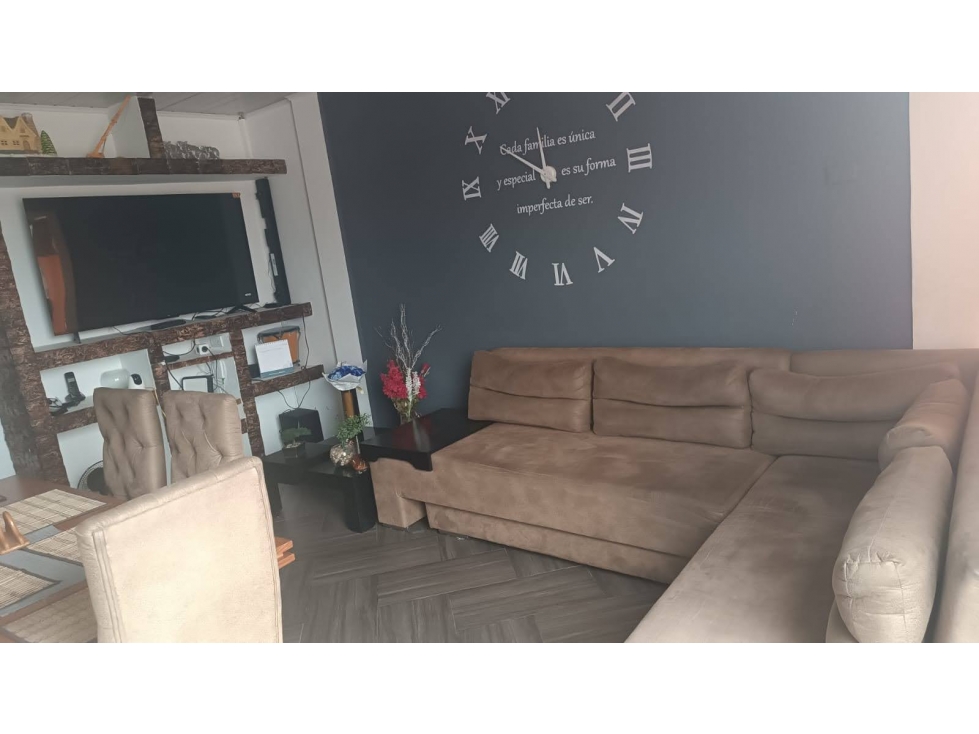 VENDO APARTAMENTO PISO 3 EN PROPIEDAD HORIZONTAL BARRIO JAPON