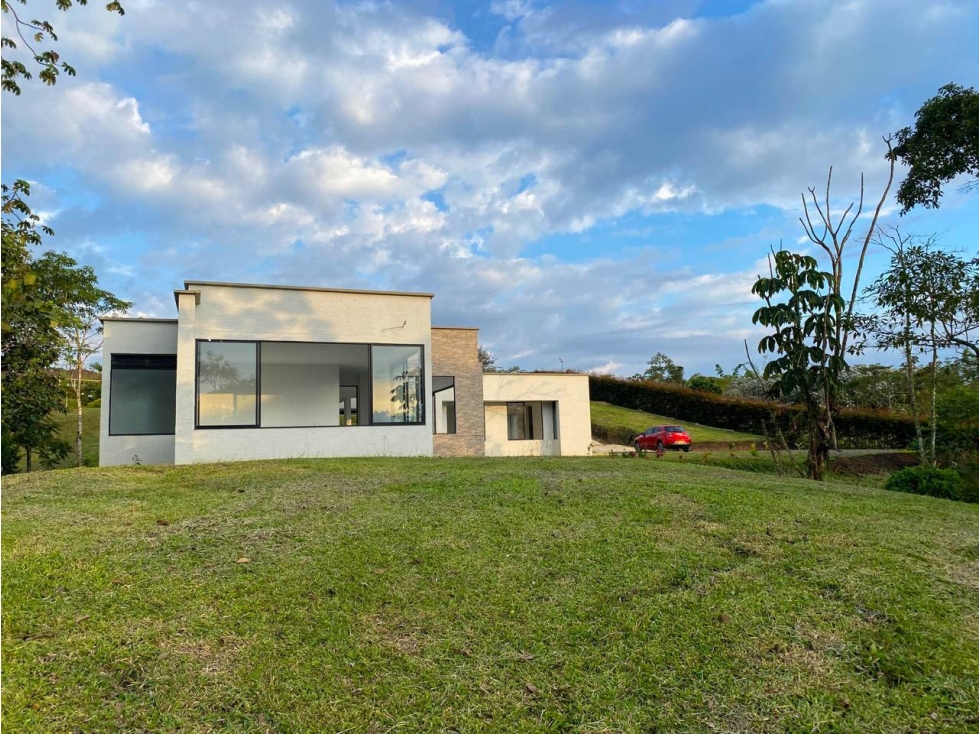 VENDO HERMOSA CASA CAMPESTRE EN EXCLUSIVO CONDOMINIO — foto 4