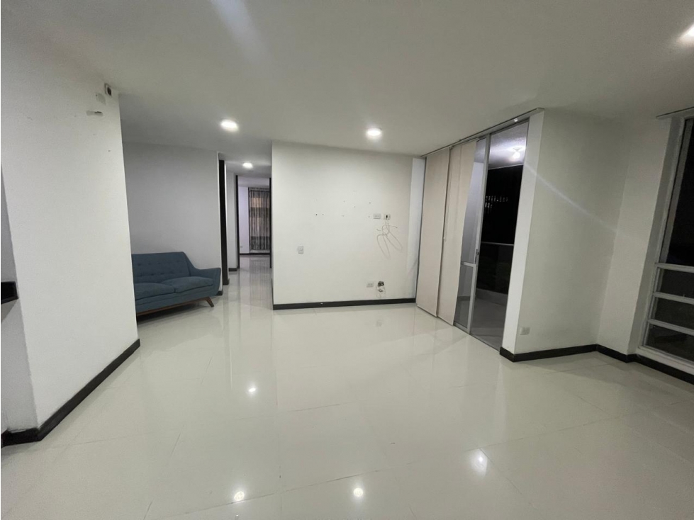 VENDO APARTAMENTO ESQUINERO EN CERRITOS