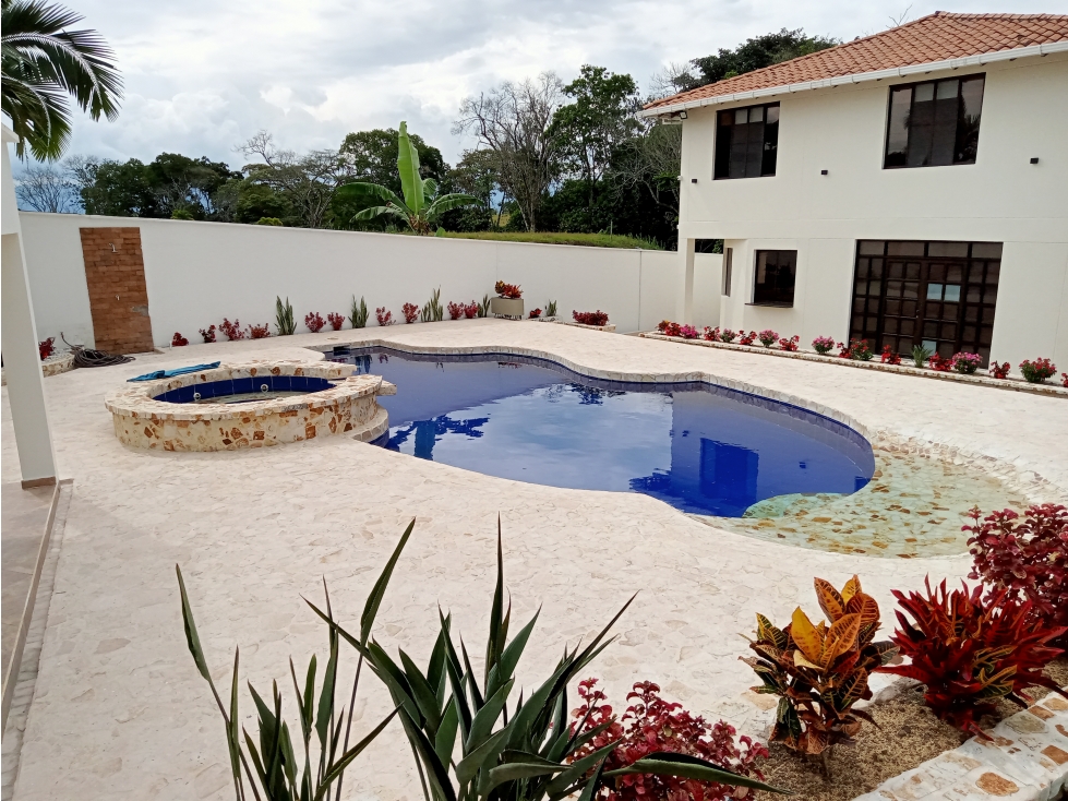 VENDO CASA CAMPESTRE VIA CERRITOS LA VIRGINIA - 1