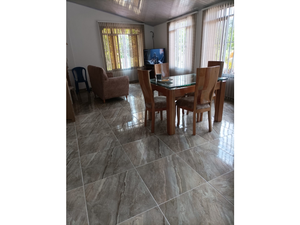 VENDO CASA ESQUINERA EN LA PRADERA DOSQUEBRADAS - 2