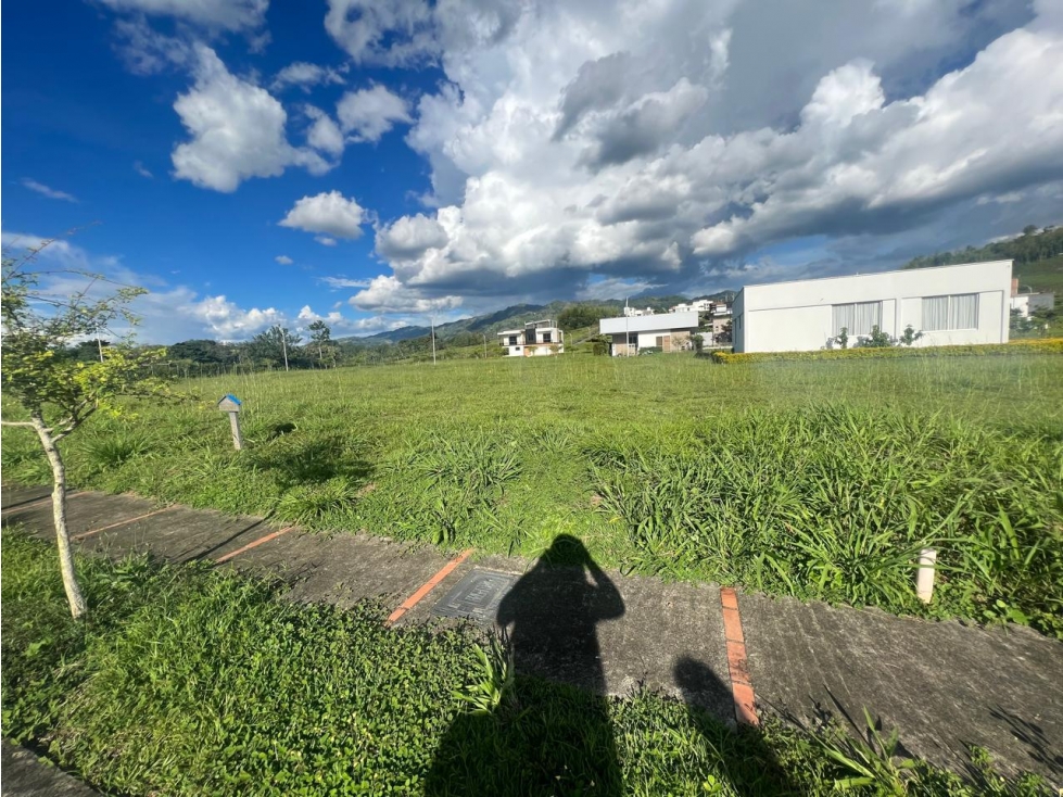 Se vendo lote plano en Vía Viterbo - 3