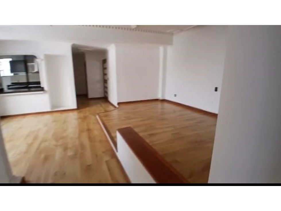 SE VENDE PENTHOUSE EN LA AVENIDAD CIRCUNVALAR — foto 4