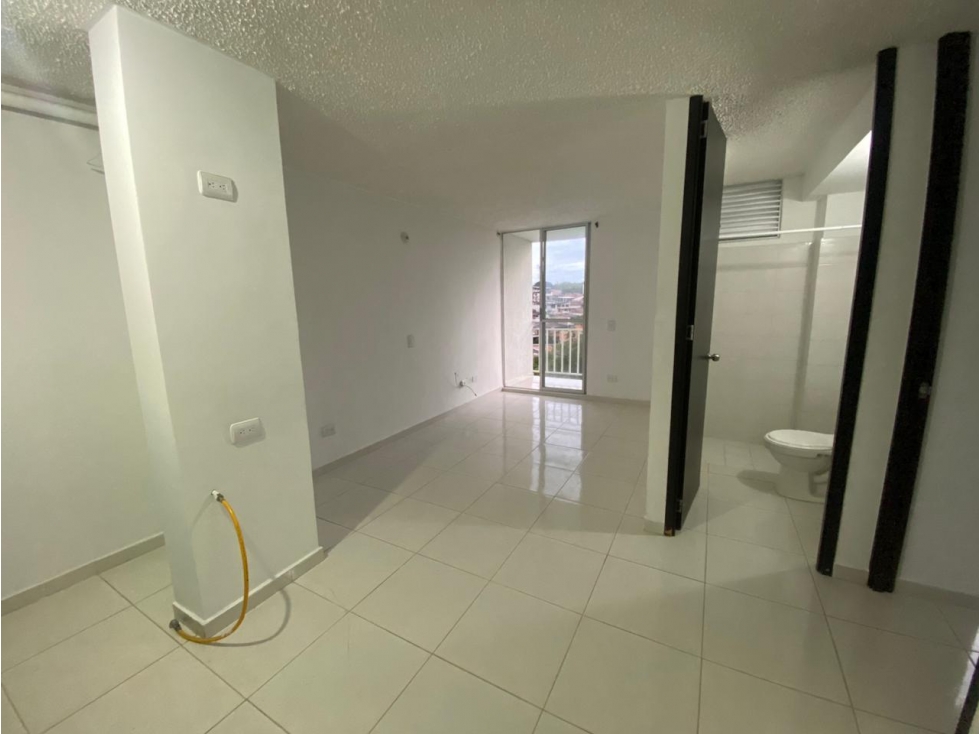 APARTAMENTO PARA LA VENTA EN DOSQUEBRADAS CON DEPOSITO — foto 3