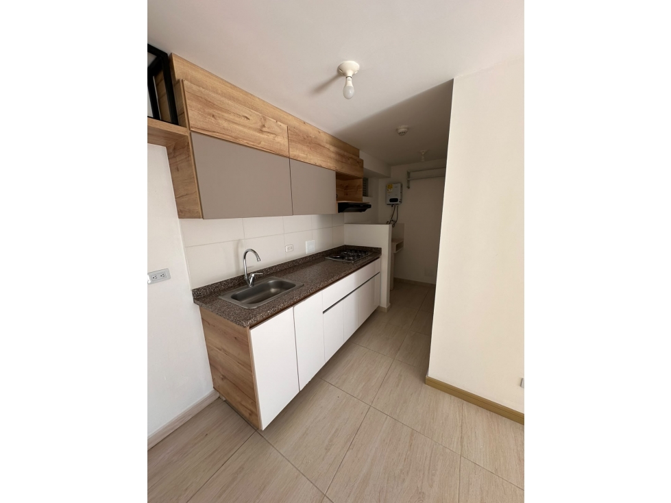 RENTO HERMOSO APARTAMENTO UBICADO EN UNA EXCELENTE ZONA DE PEREIRA — foto 3