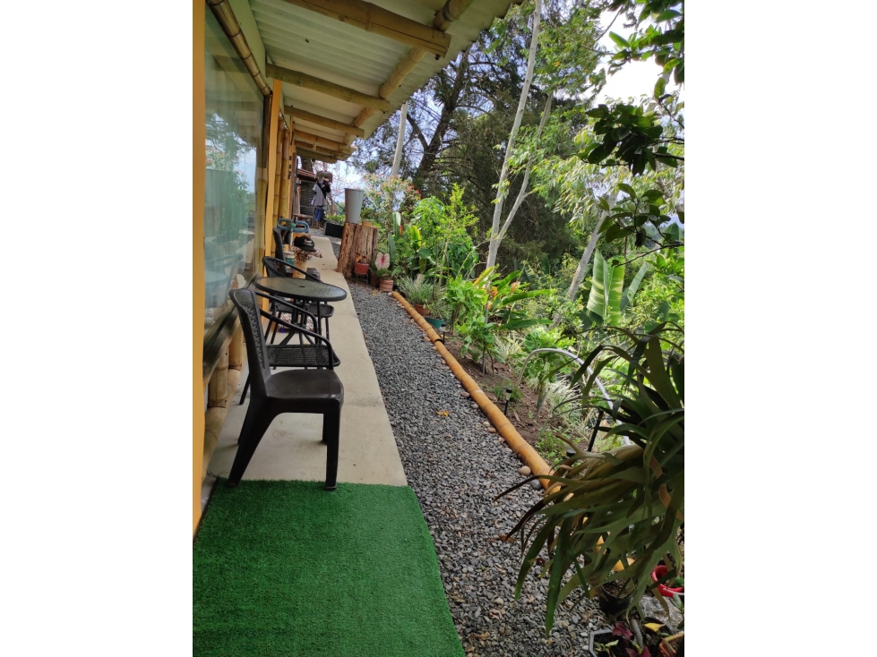 VENDO LOTE CON 4 CABAÑAS EN CONDINA — foto 3