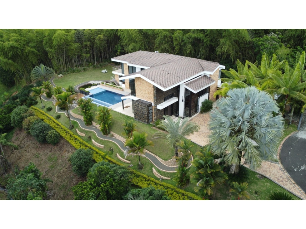 VENDO CASA CAMPESTRE EN CERRITOS