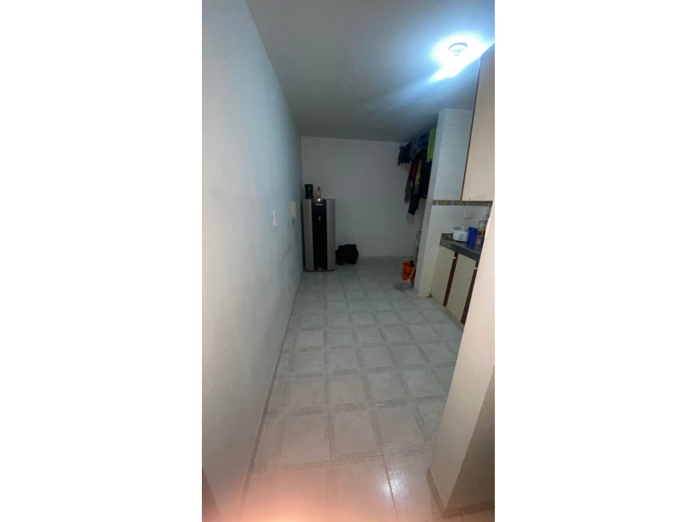 VENDO APARTAMENTO CON BUENA UBICACIÓN — foto 5