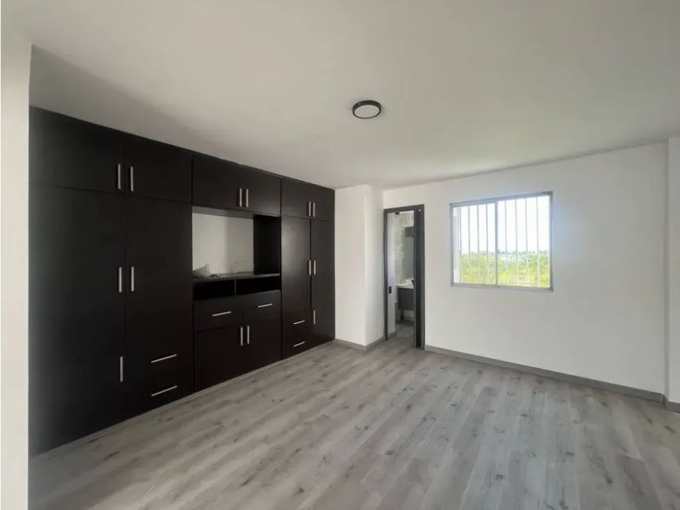 VENDO HERMOSA CASA CON ESPECTACULAR TERRAZA 2 PARQUEADEROS — foto 6