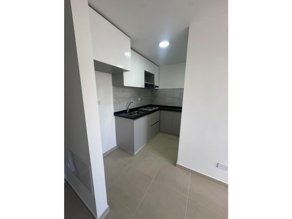 VENDO APARTAMENTO NUEVO CON PARQUEADERO CUBIERTO EN CONDINA — foto 4