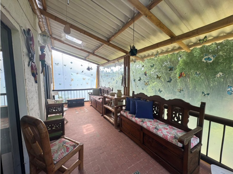 VENDO CASA DE CAMPO EN PUEBLITO CAFETERO LOTE DE 3.333MTS - 6