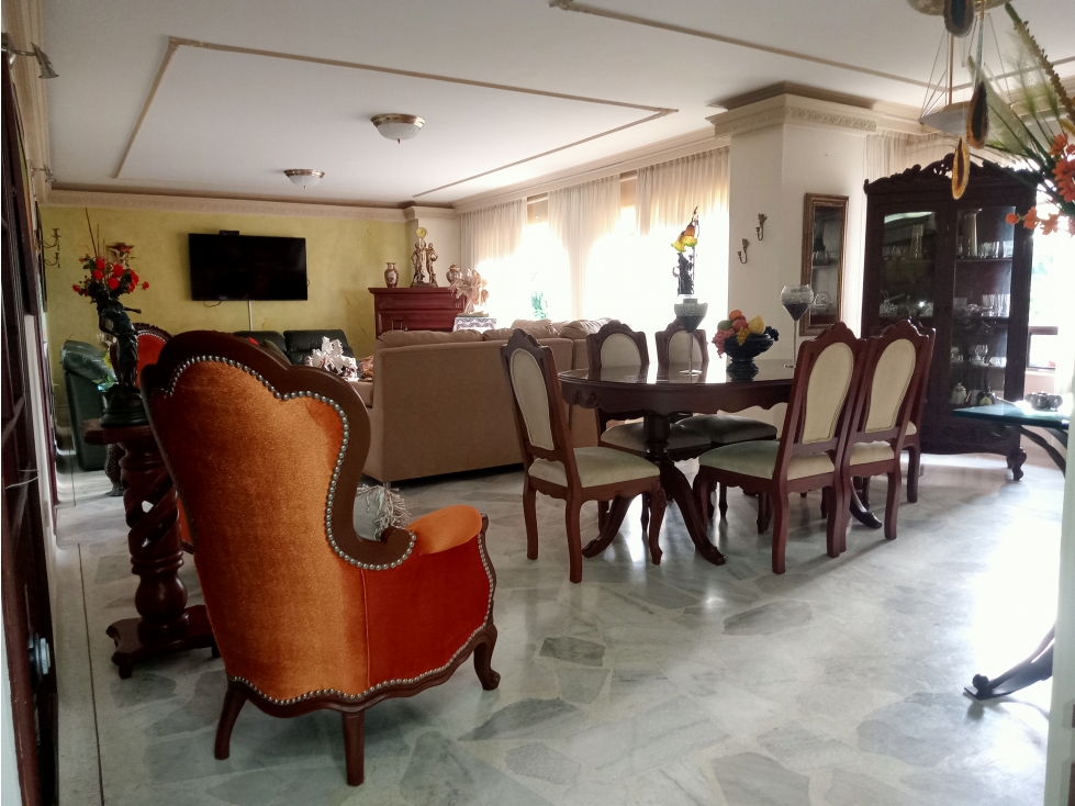 VENDO AMPLIO APARTAMENTO EN ÁLAMOS PEREIRA - 2