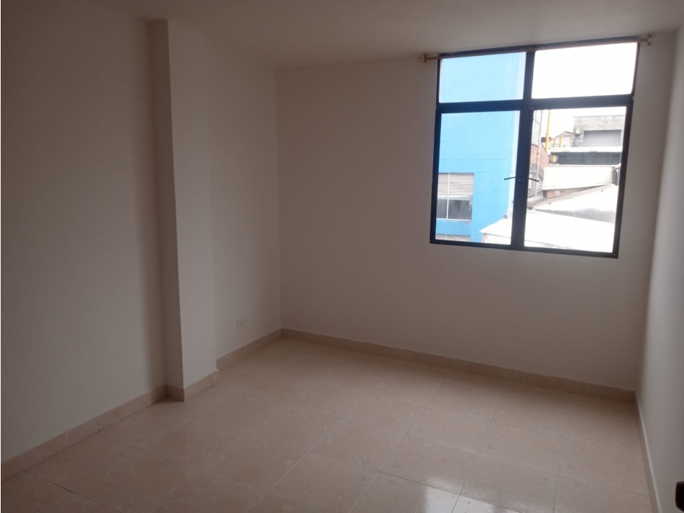 APARTAMENTO EN EL CENTRO DE PEREIRA CON PARQUEADERO CUBIERTO — foto 6