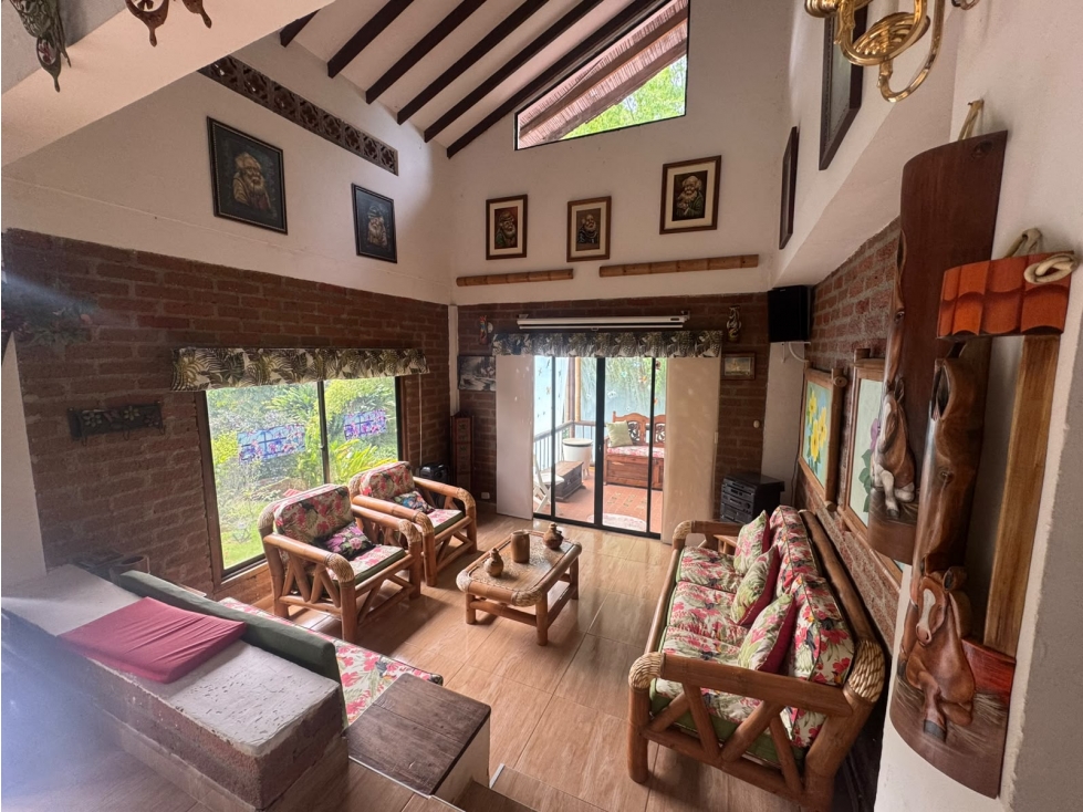 VENDO CASA DE CAMPO EN PUEBLITO CAFETERO LOTE DE 3.333MTS - 1