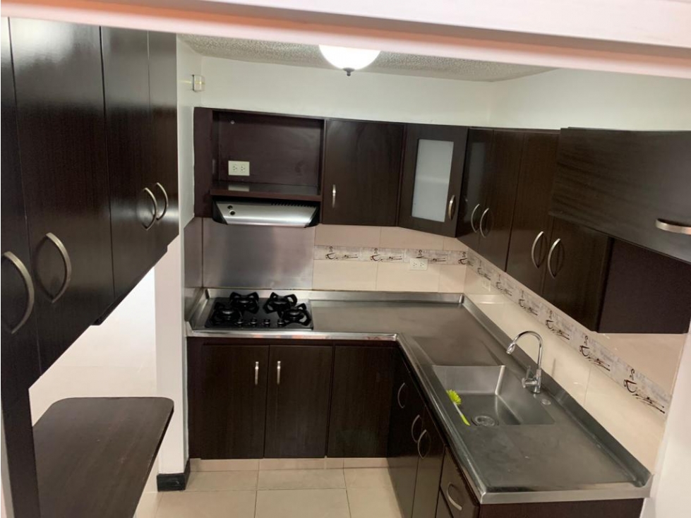 VENDO AMPLIA CASA EN CONJUNTO CERRADO EN BELMONTE — foto 3