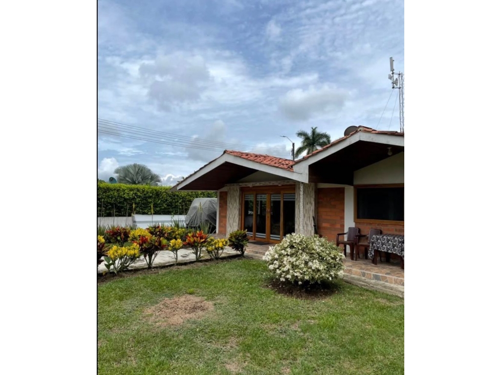 CASA CAMPESTRE CON ESCRITURA Y MATRICULA INMOBILIARIA INDIVIDUAL