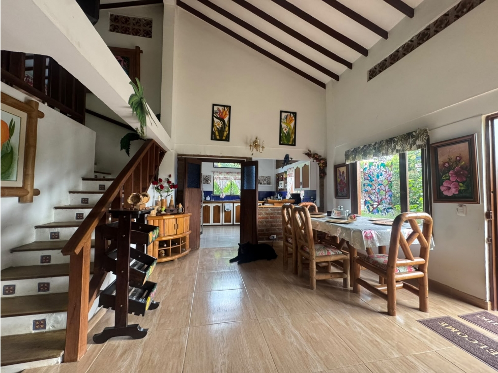 VENDO CASA DE CAMPO EN PUEBLITO CAFETERO LOTE DE 3.333MTS - 2