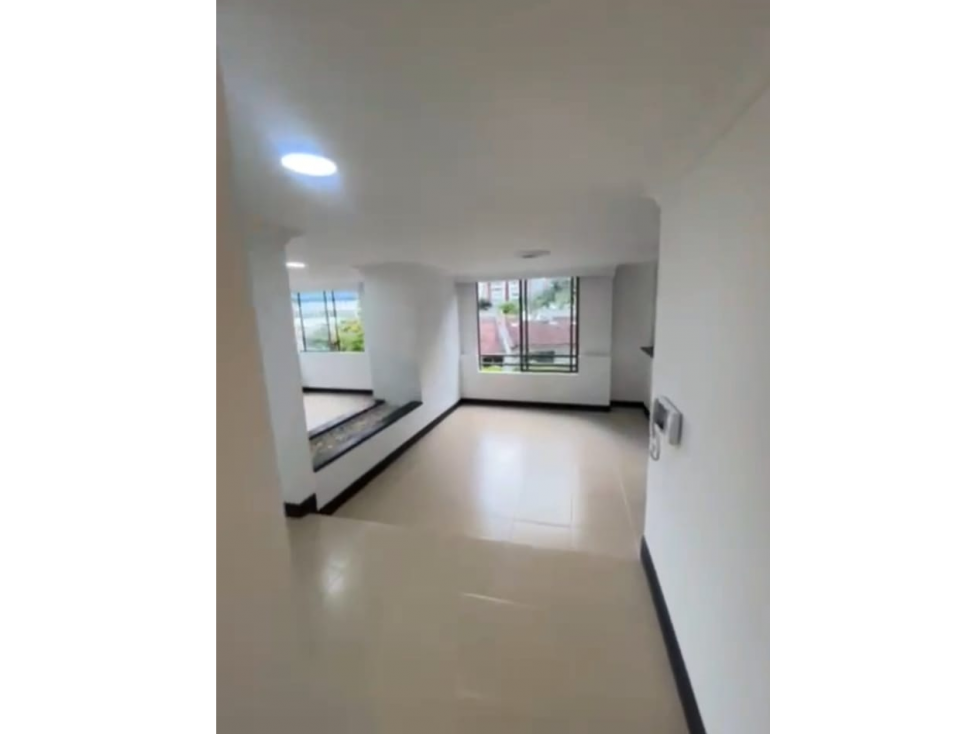 VENDO AMPLIO APARTAMENTO EN PINARES — foto 4