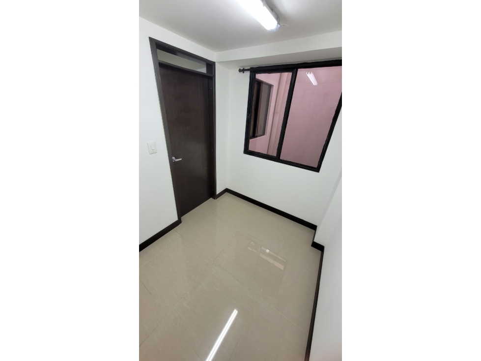 Vendo casa remodelada Parque Industrial pisos independientes — foto 6
