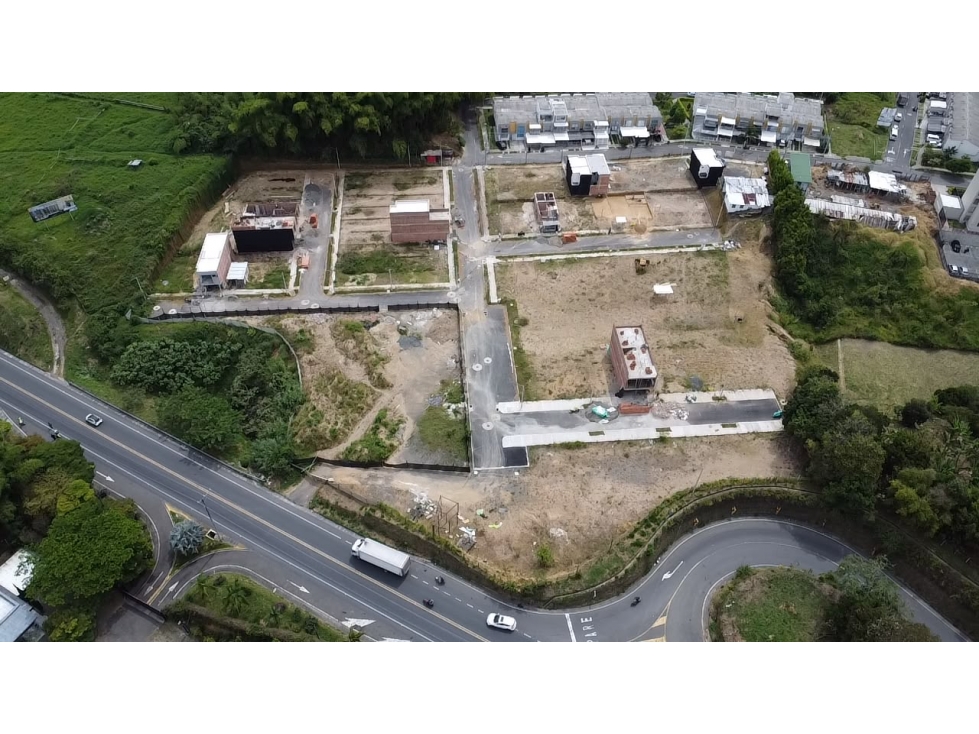 VENDO LOTE URBANO SOBRE LA AVENIDA CONDINA — foto 6