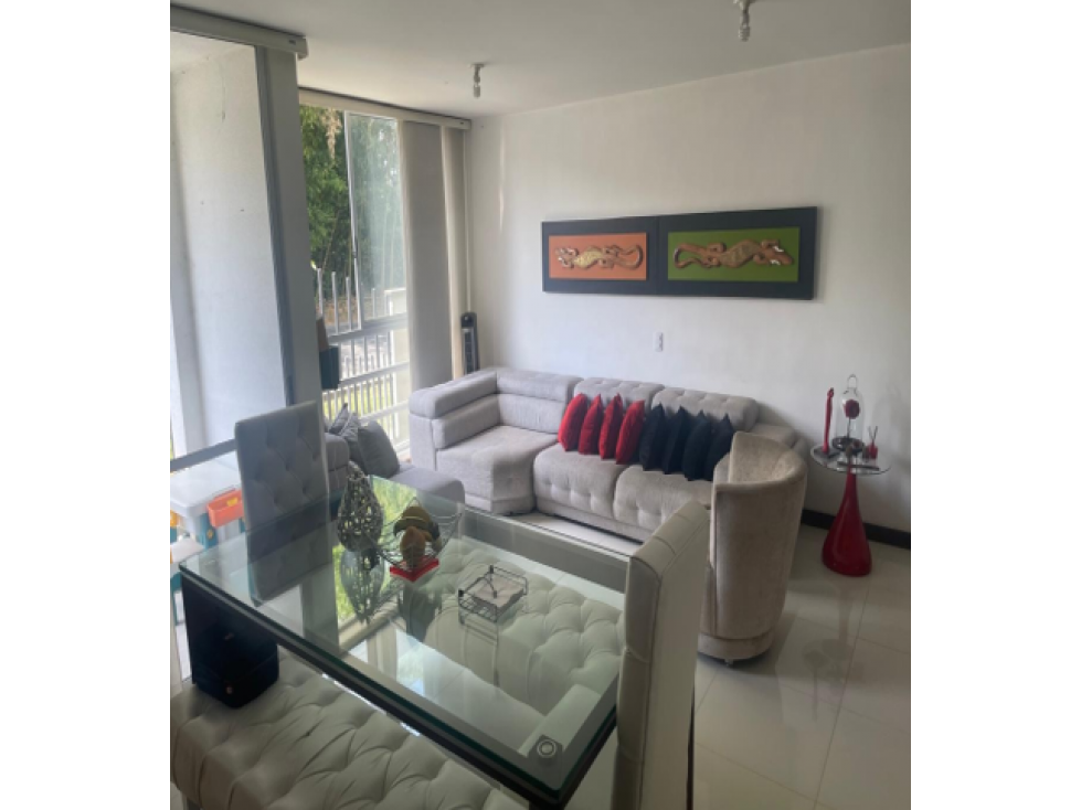 VENDO AMPLIO APARTAMENTO EN CERRITOS CON 2 PARQUEADEROS — foto 3