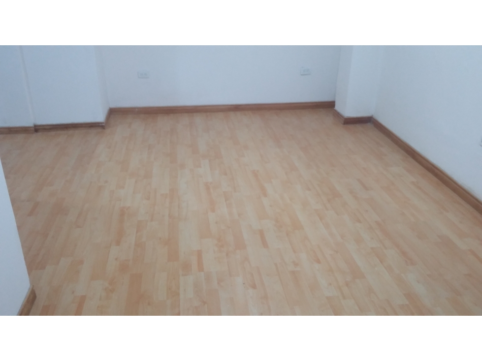 Arriendo aparta estudios servicios incluidos en el centro de Pereira